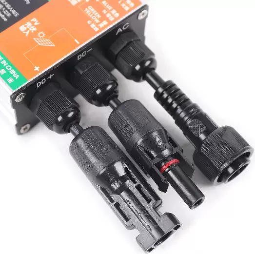 Micro onduleur solaire MPPT Onduleur sinusoïdal pur MPPT avec câble CA 230 V