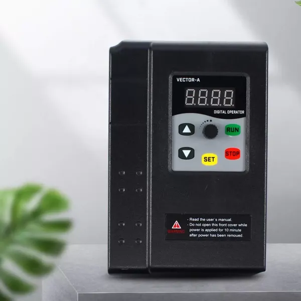 Inverseur de fréquence VFD monophasé - Régulateur de vitesse - 220 V - 2,2 kW - Variable - Capacité de driver - Réglable pour moteur à broche