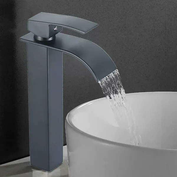 Robinet de salle de bain en laiton chromé avec poignée noire Robinet de salle de bain en laiton chromé avec poignée noire
