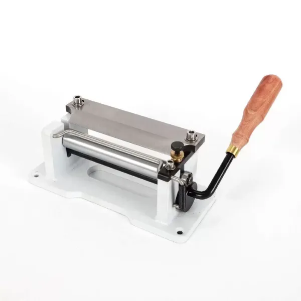 CNCEST- Séparateur de cuir manuel - Machine à éplucher en cuir