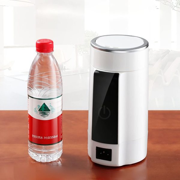Bouilloire portable 600 ml Mini électrique de voyage chaudière dortoir en acier inoxydable pour appartement, bureau, voyage (blanc)