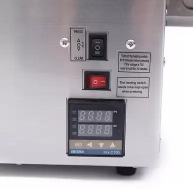 Presse-huile automatique en acier inoxydable - Pour cacahuète, soja, colza - Presse à huile automatique - Argenté - 220 V