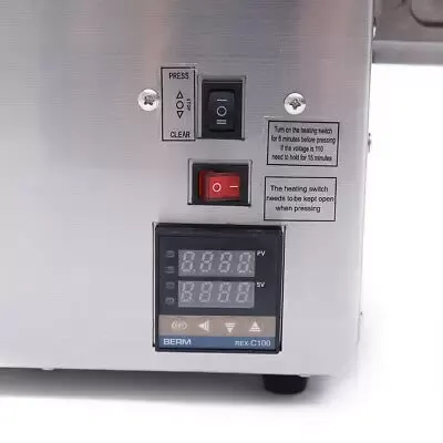 Presse-huile automatique en acier inoxydable - Pour cacahuète, soja, colza - Presse à huile automatique - Argenté - 220 V