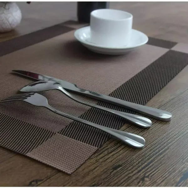 Lot de 4 sets de table antidérapants lavables 45 x 30 cm PVC antidérapant résistant à la chaleur pour la cuisine, le restaurant (marron)