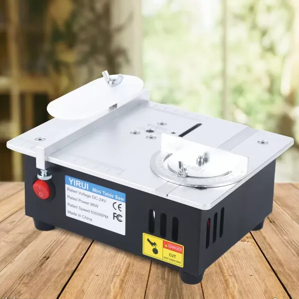 Mini scies à table, 5000 tr/min Mini scie à table multifonctionnelle pour modélisme 96W Avec plaque de guidage de sécurité pour petites barres PCB Alliages d'aluminium acrylique