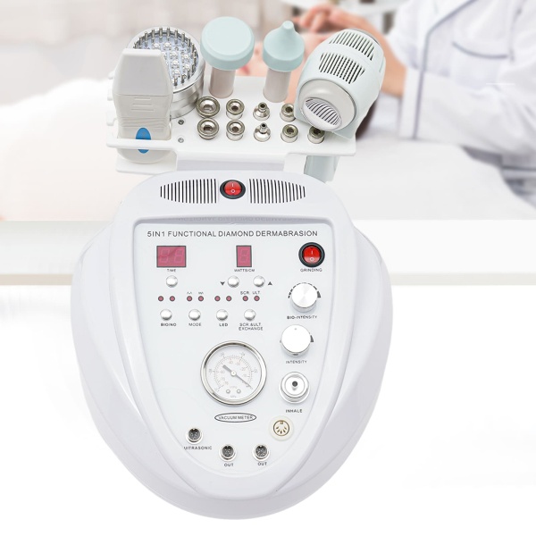Facial Beauty Instrument 5 en 1 Diamond Dermabrasions Machine de soin du visage Équipement de salon