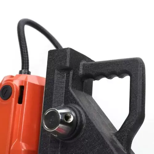 MD40 Perceuse magnétique 12-40 mm 1100 W 550 tr/min 12 000 N MD40 Perceuse magnétique 12-40 mm 1100 W 550 tr/min 12 000 N