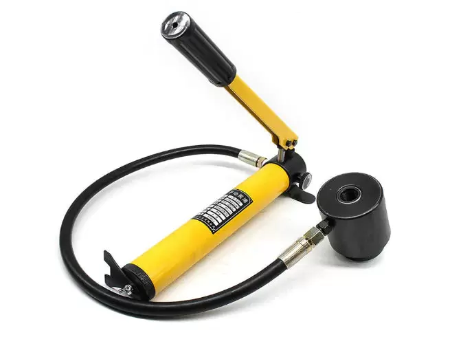 Perforatrice hydraulique en tôle - Avec cylindre et pompe hydraulique - Dans un coffret - Entretien facile - 15 t